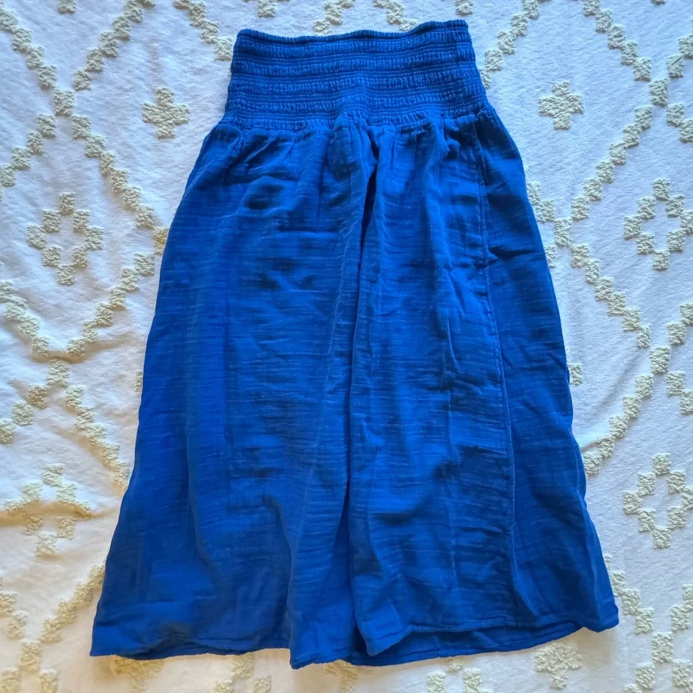 NWT Blue crinkle long skirt. Medium. Old Navy. - Picture 6 of 8